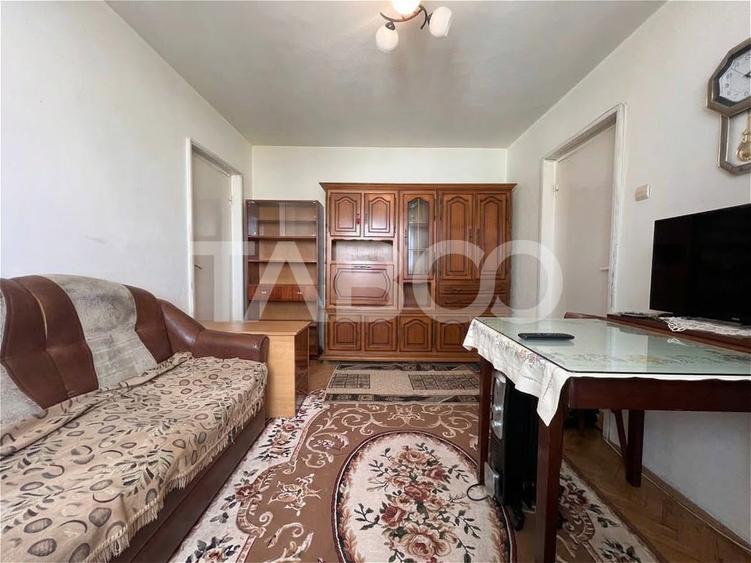 Apartament cu 2 camere semidecomandat, mobilat în Mănăștur