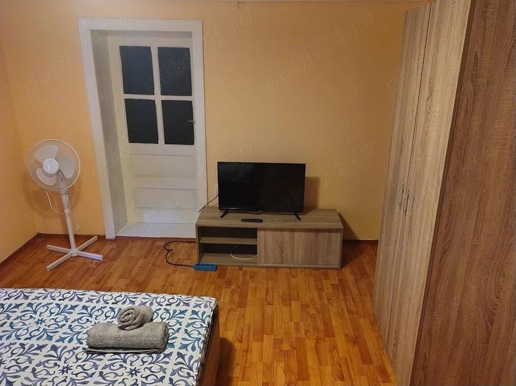 Casă cu 4 camere cu Teren 500 Mp în Orșova