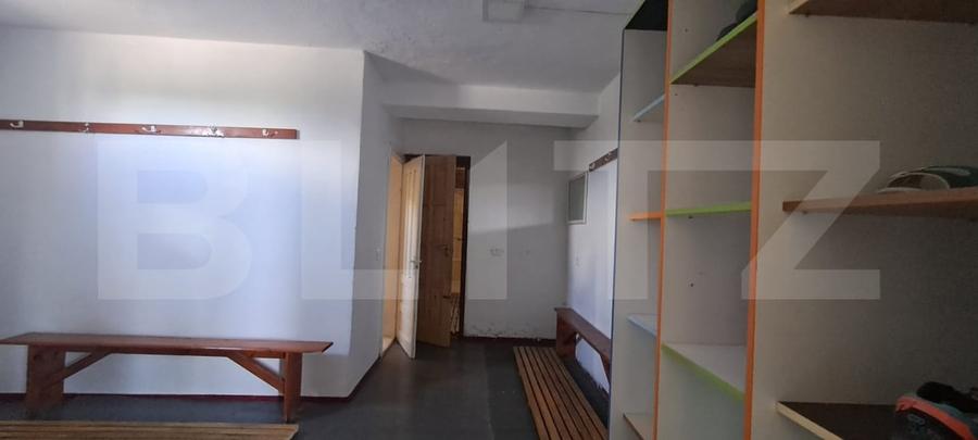 Spațiu comercial, de 690 mp, în Victoria