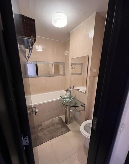 Apartament cu 2 camere decomandat în Colentina