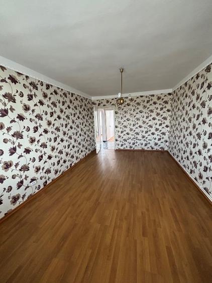 Apartament cu 3 camere decomandat în Alexandru cel Bun