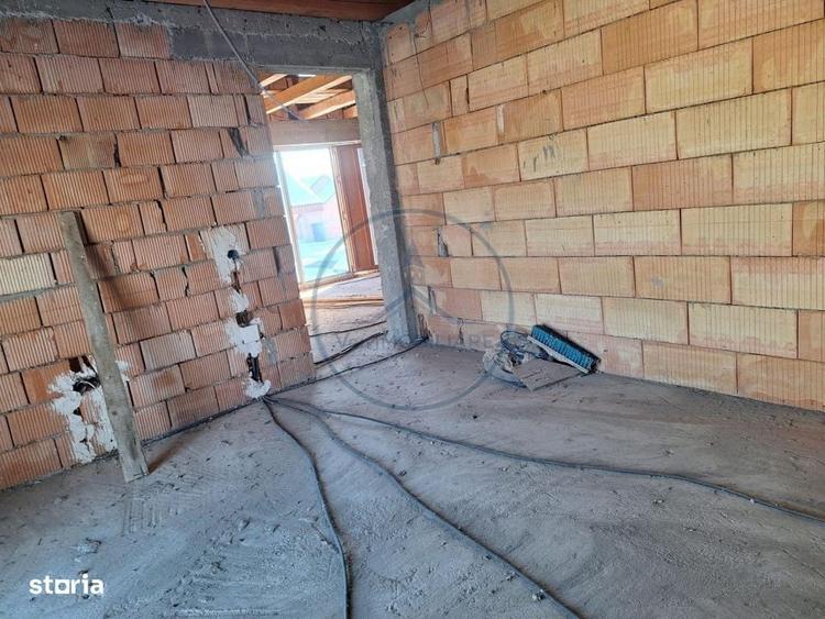 Casă cu 4 camere cu Teren 400 Mp în Central