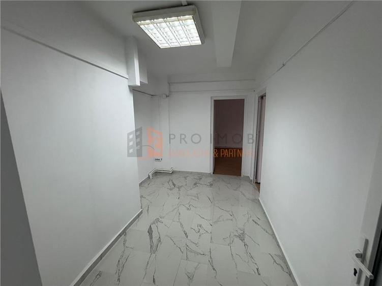 Spațiu comercial, de 222 mp, în 1 Decembrie