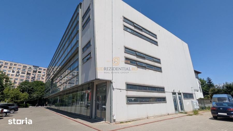 Spațiu comercial, de 2,200 mp, în Berceni