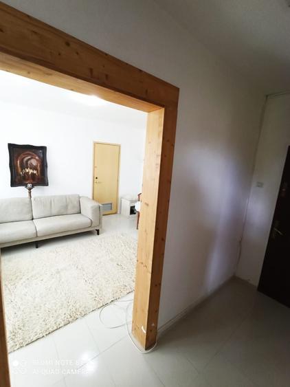 Apartament cu 2 camere semidecomandat în 1 Mai