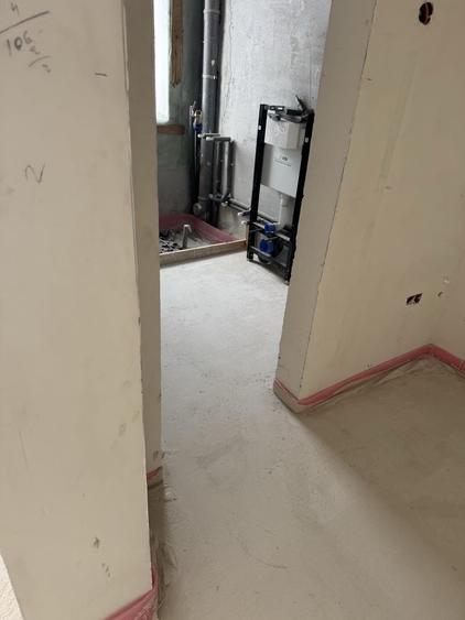 Apartament cu 2 camere decomandat în Aronești