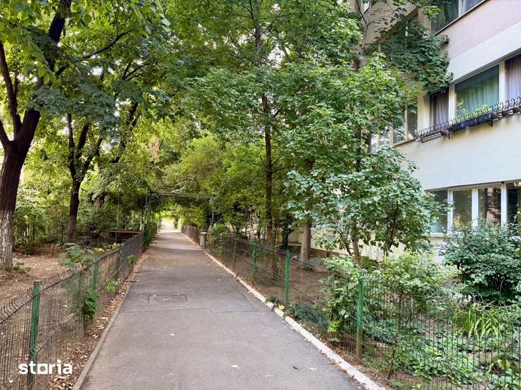 Apartament cu 3 camere, mobilat în Dristor