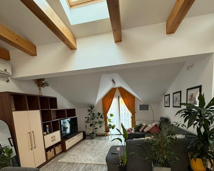 Apartament cu 3 camere decomandat în Dealuri Oradea