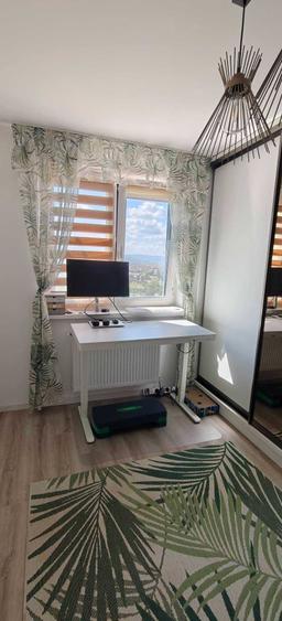 Apartament cu 3 camere decomandat în Florești