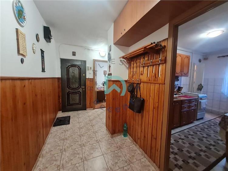 Apartament cu 2 camere decomandat, mobilat în Răcădău