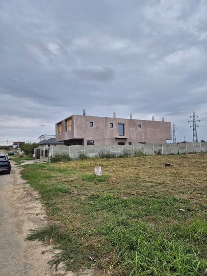 Teren Construcții intravilan de 700 mp, în Central