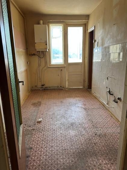 Apartament cu 3 camere în Cugir