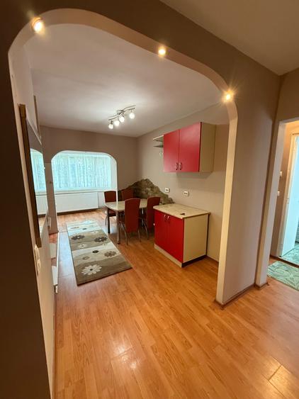 Apartament cu 2 camere decomandat în Bogdan Vodă