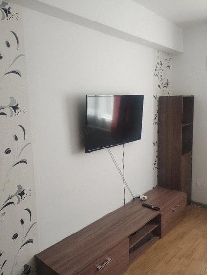 Casă cu 6 camere cu Teren 300 Mp în Central