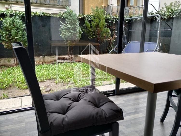 Apartament cu 2 camere semidecomandat, mobilat în Dumbrăvița