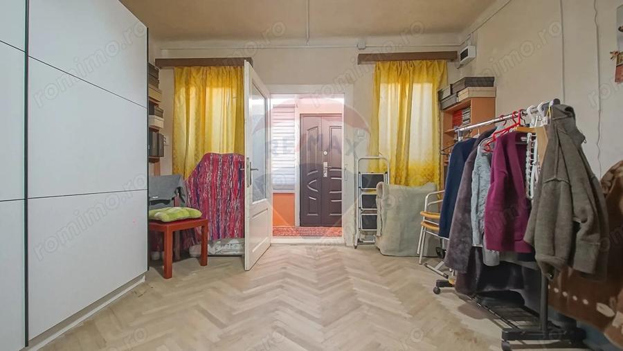 Casă cu 3 camere cu Teren 230 Mp în Carierei