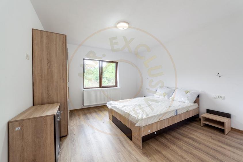 Casă cu 6 camere cu Teren 640 Mp în Exterior Sud