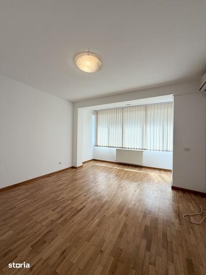 Casă cu 6 camere semidecomandat cu Teren 118 Mp în Floreasca
