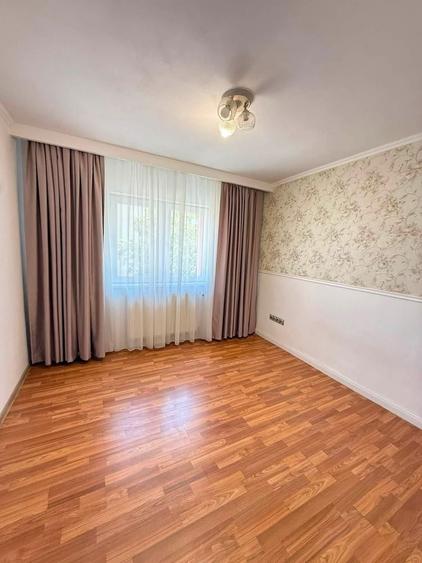 Apartament cu 3 camere în Iosia