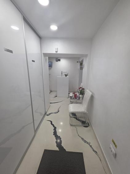 Spațiu comercial, de 50 mp, în Casa de Cultură