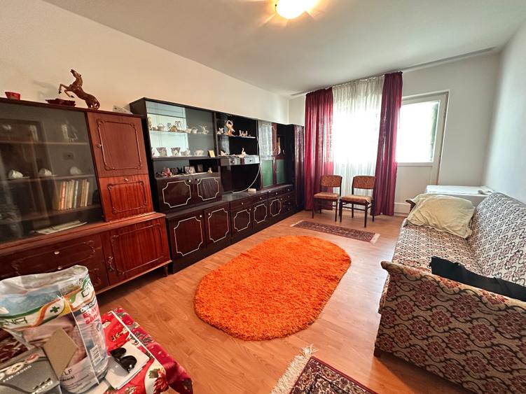 Apartament cu 2 camere decomandat în 9 Mai