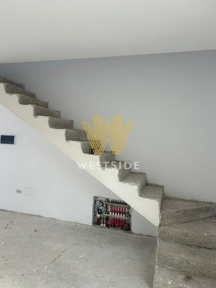 Apartament cu 3 camere decomandat în Sânandrei