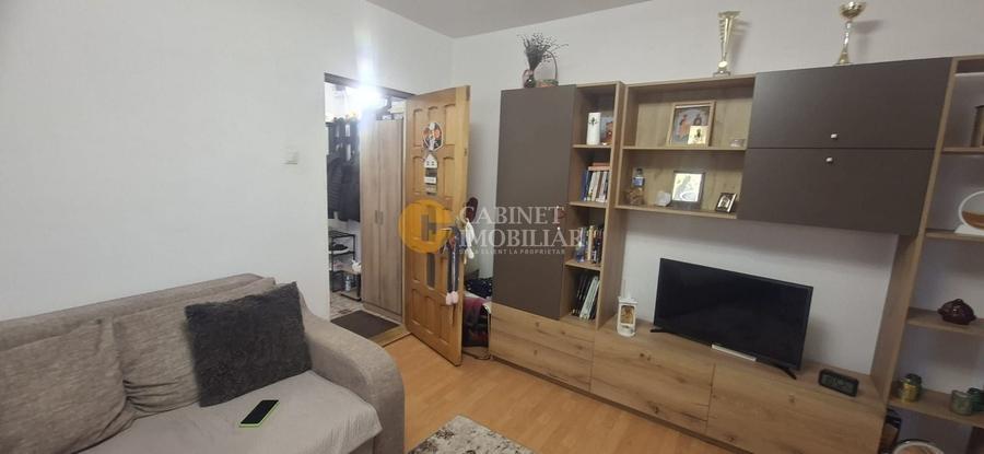 Apartament cu 2 camere semidecomandat, mobilat în Mircea cel Bătrân