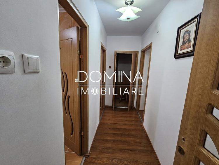 Apartament cu 3 camere decomandat în 1 Mai