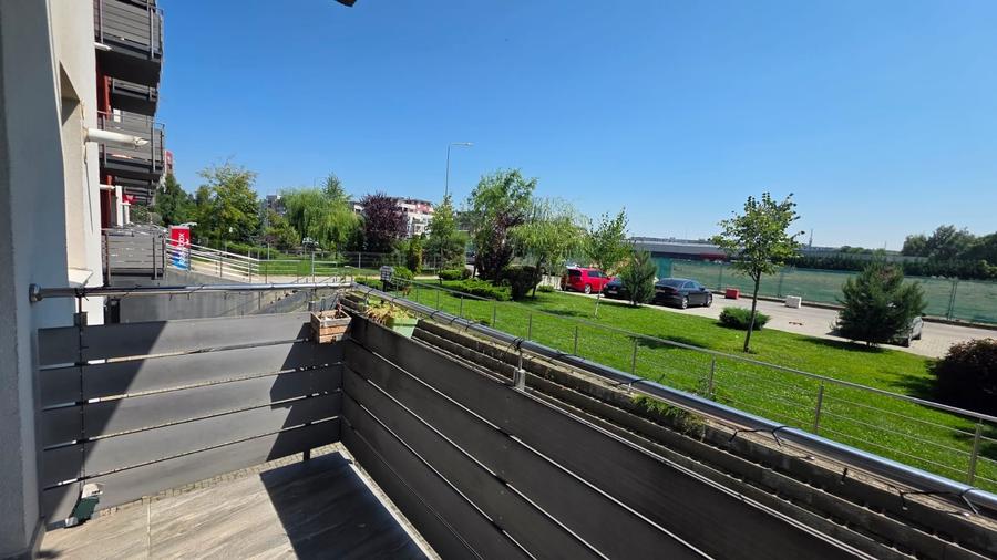 Apartament cu 2 camere decomandat în Avantgarden