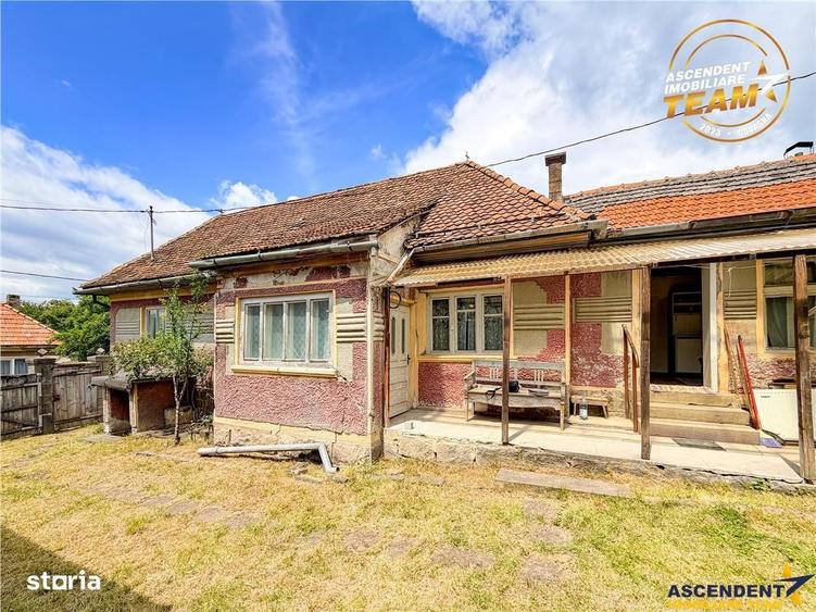 Casă cu 3 camere în Micfalău
