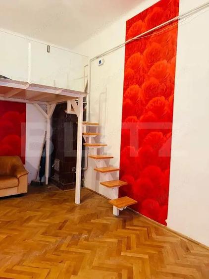 Garsoniera spa?ioasa, tip duplex, in centrul istoric al Bra?ovului - 4