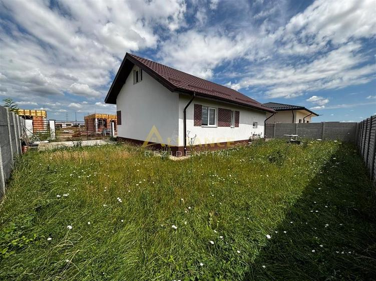 Casă individuală cu 3 camere cu Teren 375 Mp în Berceni