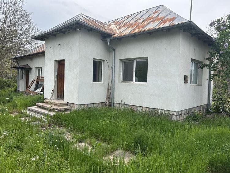 Casă cu 3 camere în Măgureni