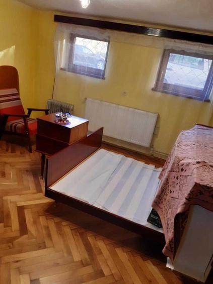 Apartament cu 2 camere semidecomandat în Griviței