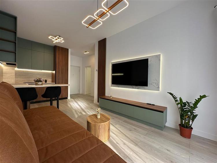 Apartament cu 2 camere decomandat în Podu Roș