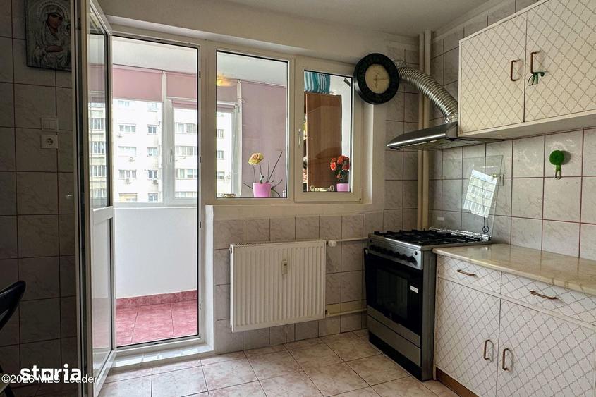 Apartament cu 3 camere în Vitan