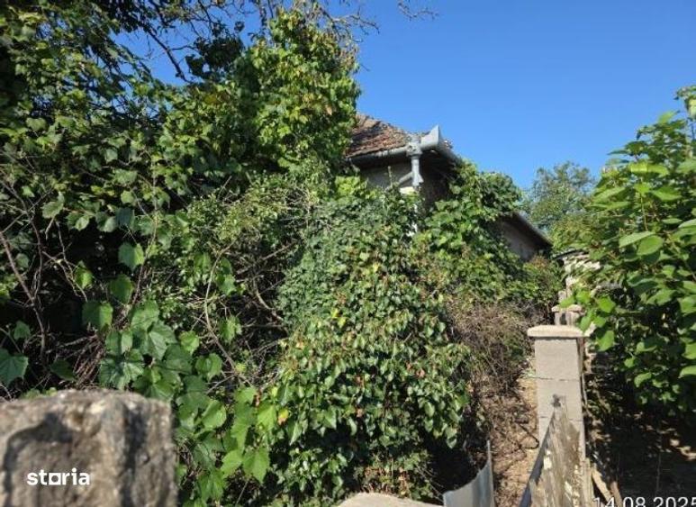 Casă cu 2 camere în Pericei