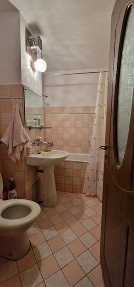 Apartament cu 4 camere decomandat în Mircea cel Bătrân
