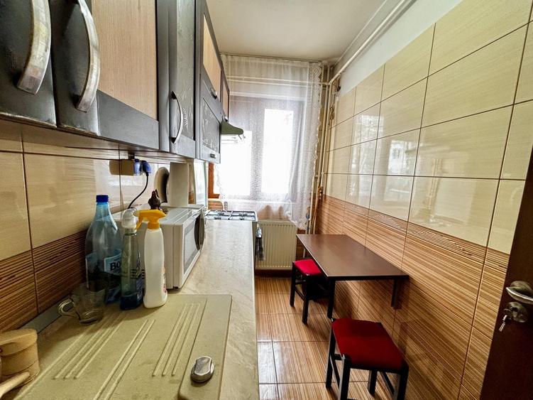 Apartament cu 2 camere nedecomandat în Malu Roșu