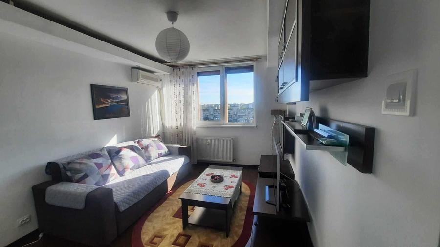 Apartament cu 3 camere semidecomandat în Tudor Vladimirescu