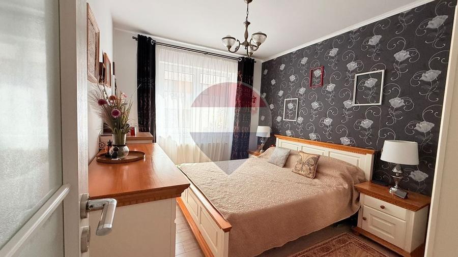 Apartament cu 3 camere decomandat în Militari