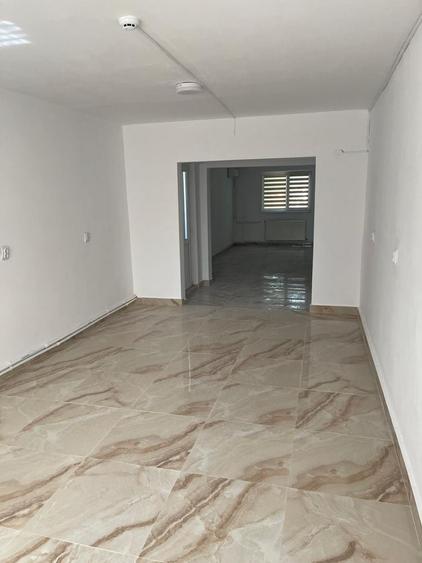 Spațiu comercial, de 1,704 mp, în Exterior Vest