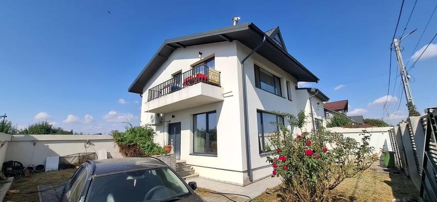 Casă cu 5 camere cu Teren 215 Mp în Mogoșoaia
