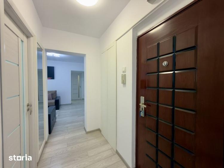 Apartament cu 3 camere în Calea București