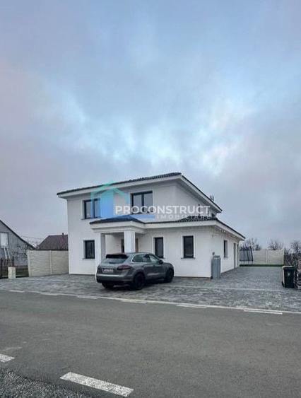 Casă individuală cu 5 camere cu Canalizare în Becicherecu Mic