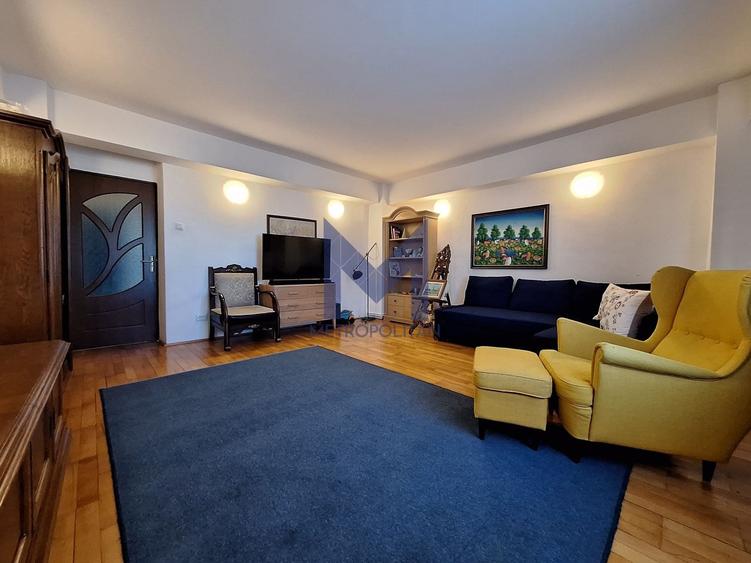 Apartament cu 3 camere decomandat, mobilat în Gheorgheni