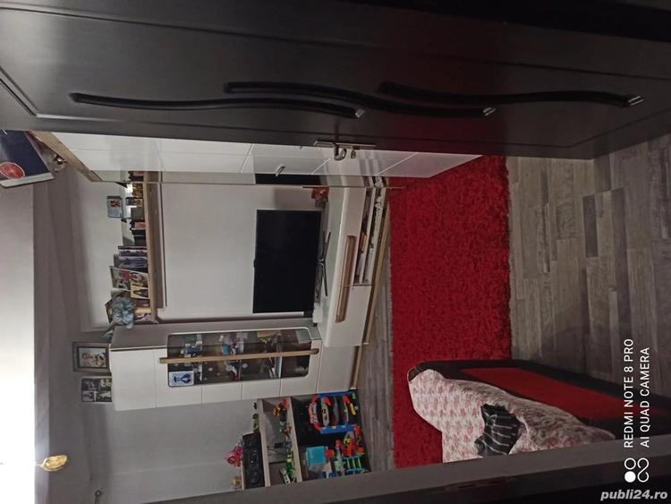 Apartament cu 3 camere decomandat în Micro 13