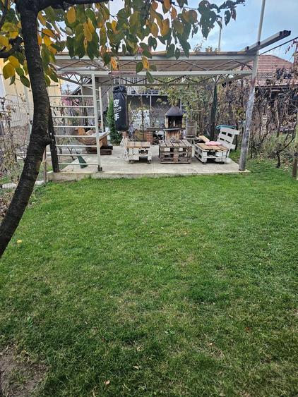 Casă în Dâmbul Rotund