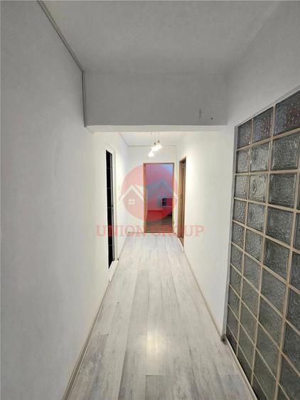 Apartament 2 Camere, Decomandat, Inel 2 - 13