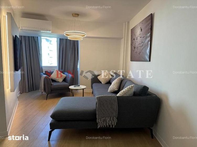 Apartament cu 3 camere semidecomandat în Decebal
